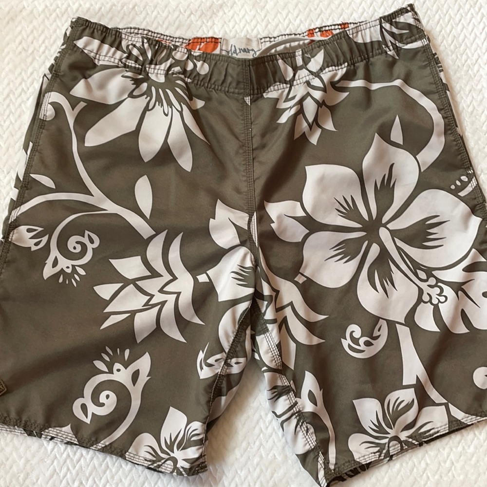 Old Navy Mens Board Shorts Size L Tropical Floral